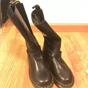 Dr Marten tall Engineer Boots